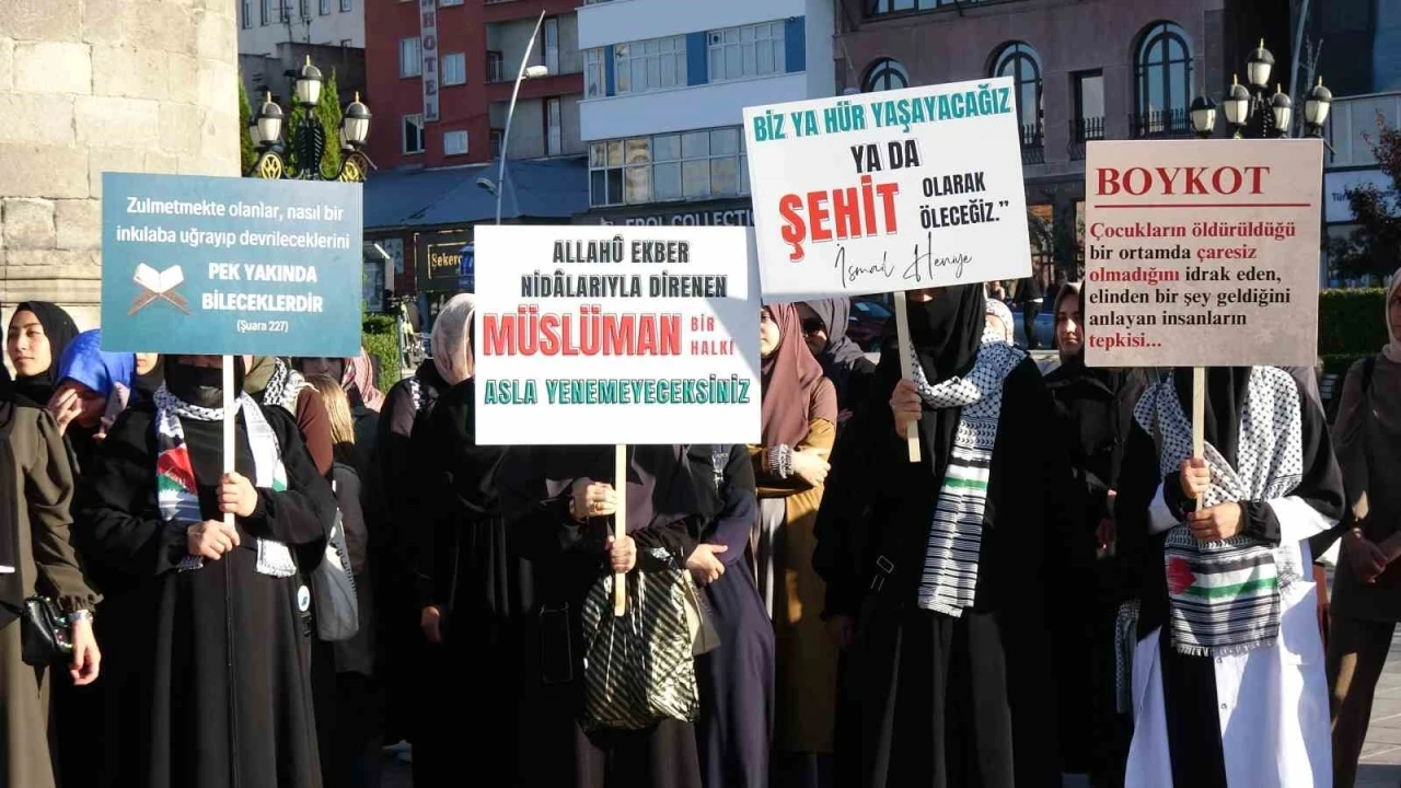 Erzurum’da sağlıkçıların Gazze için sessiz yürüyüşü
