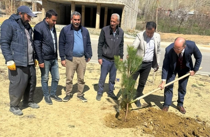 Esendere’de fidanlar toprakla buluştu
