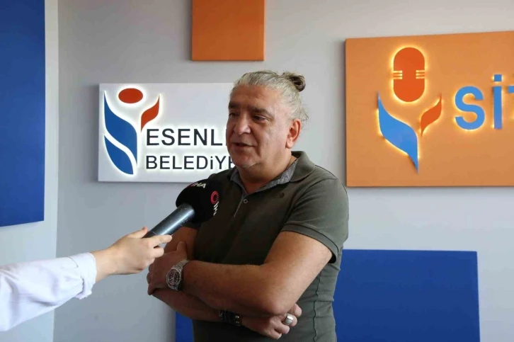 Esenler’de gençlerin sesi olacak olan “Radyo Sitare” yayın hayatına başladı
