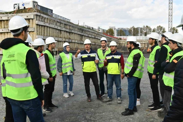 Esenyurt’ta kampüs lise projesine üniversite öğrencilerinden yoğun ilgi
