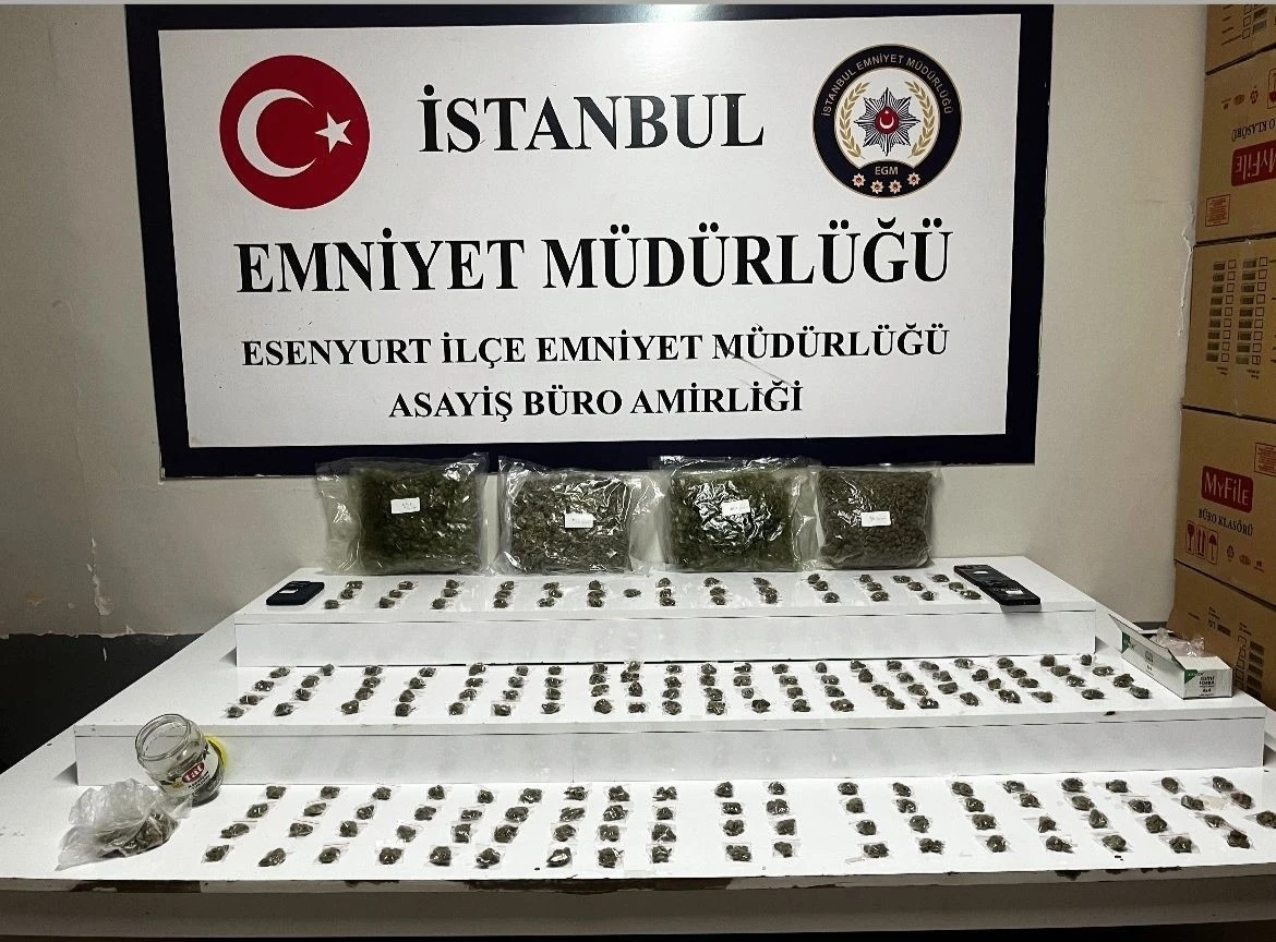 Esenyurt’ta uyuşturucu baskını: 2 kilogram 461 gram marijuana ele geçirdi
