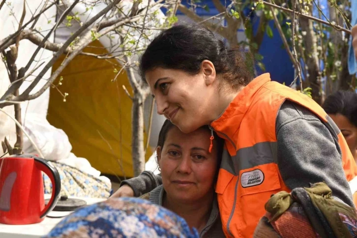 Esenyurtlu kadınlar Hataylı kardeşlerini unutmadı
