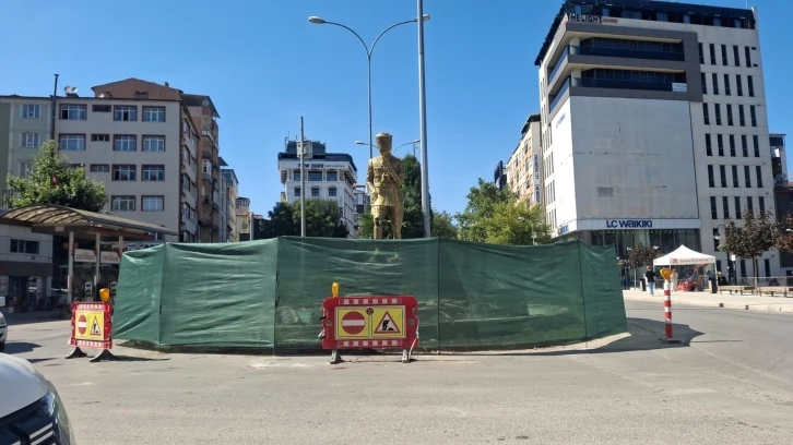 Eski Belediye Kavşağı bölgesinde trafik düzenlemesi
