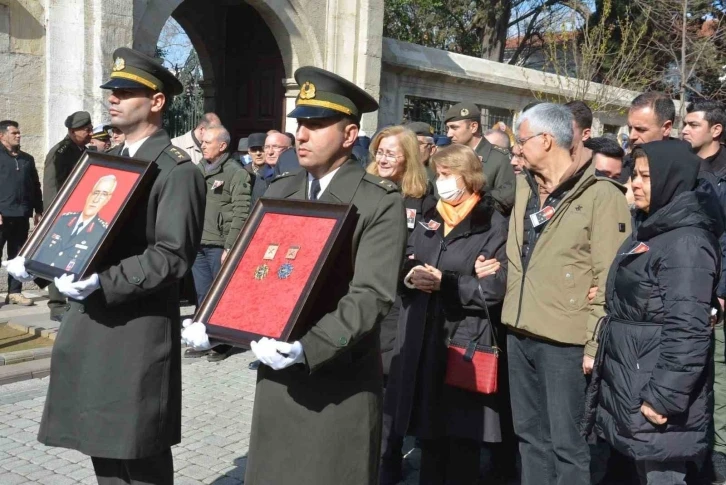 Eski Jandarma Genel Komutanı Şener Eruygur son yolculuğuna uğurlandı
