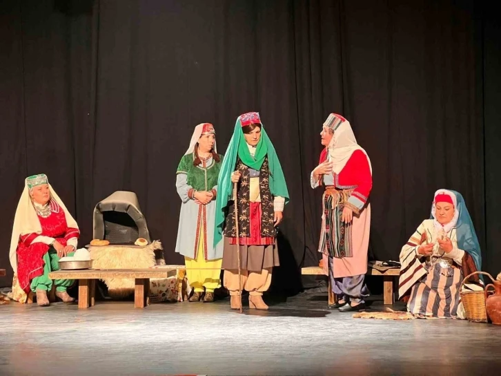 Eskişehir Anadolu Bacıları, Bacıyan - ‘Rum Fatma Bacı’ tiyatro oyunu ile prömiyer yaptı
