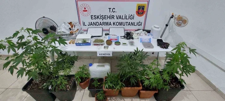 Eskişehir’de uyuşturucu imal edilen eve baskın
