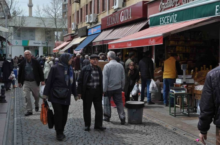 Esnafın bayram yoğunluğu başladı
