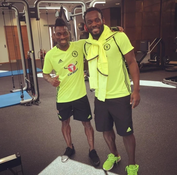 Essien’den, Atsu mesajı: "Hayatta olduğunu umuyor ve dua ediyorum"
