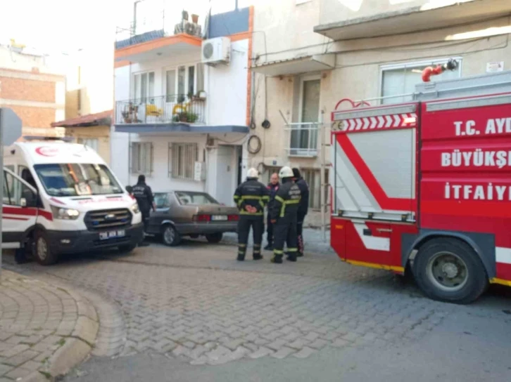 Evi yakmak istedi, itfaiye ekiplerini harekete geçirdi
