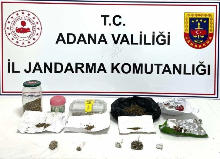 Evlerinde uyuşturucu ele geçirilen 2 kişi tutuklandı
