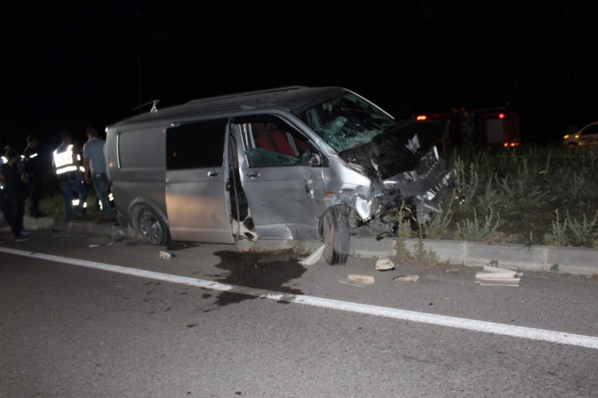 Afyonkarahisar’da feci kaza: 4 ölü, 3 yaralı