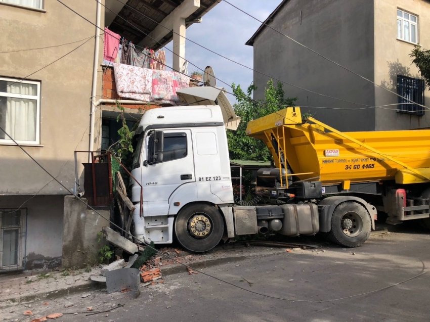 Sultanbeyli’de facianın eşiğinden dönüldü