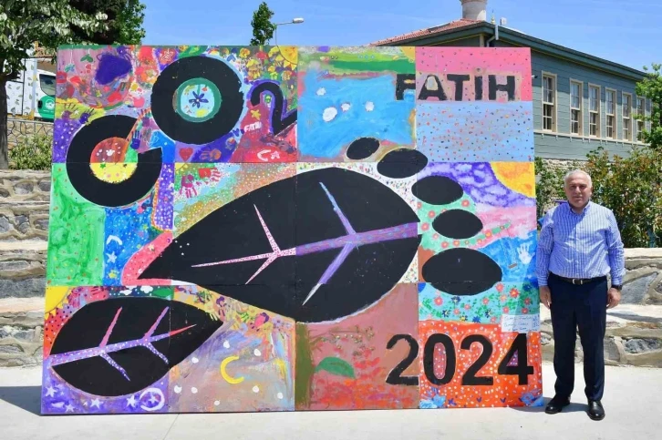 Fatih’te 5 Haziran Dünya Çevre Günü etkinliği düzenlendi: Çocuklar dev karbon ayak izi tablosu tasarladı
