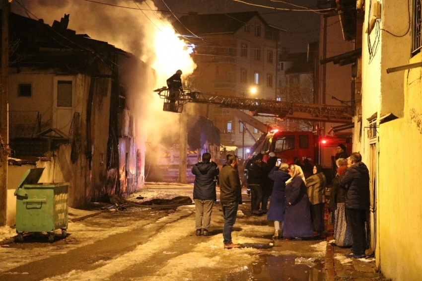 Gözyaşları çocukları içindi: Az sonra güzel haber geldi