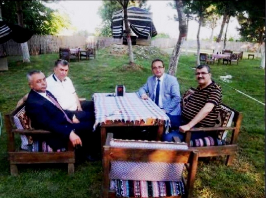 CHP’li Tezcan’ın firari FETÖ’cüyle fotoğrafı çıktı