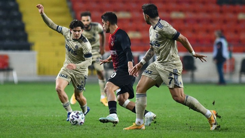 Gaziantep FK, Fenerbahçe'yi 3 golle geçti