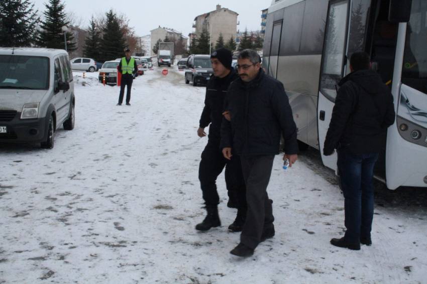 Yozgat’ta 12 kişi FETÖ’den tutuklandı