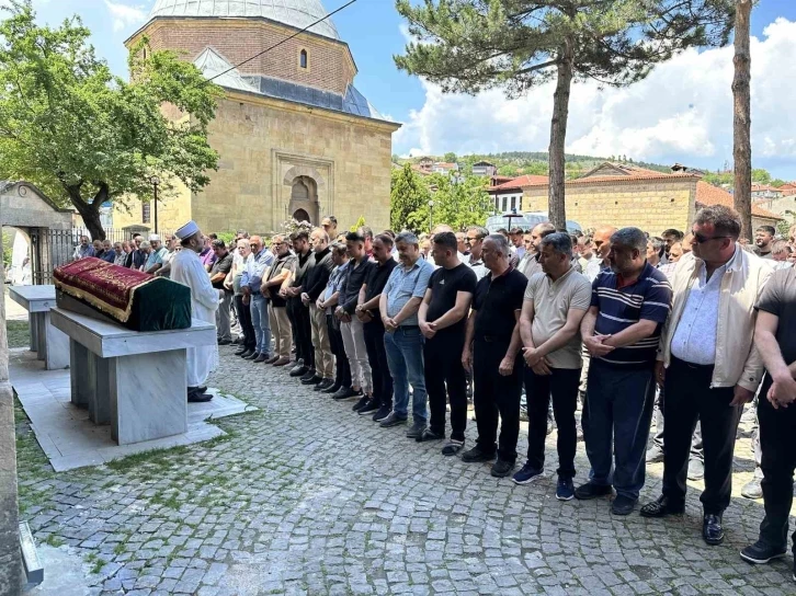 Feci kazada hayatını kaybeden genç toprağa verildi
