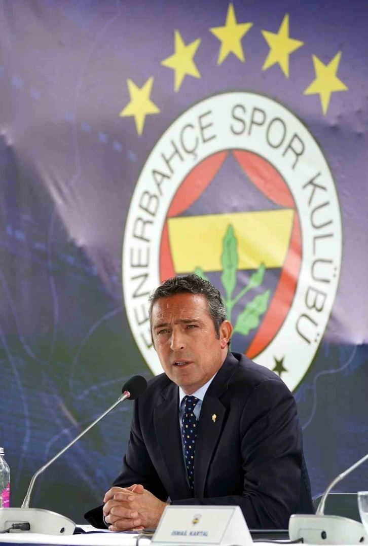 Fenerbahçe Başkanı Ali Koç: "5 yıldızlı formamızla sahada olacağız. Logomuzu böyle tescil ettirdik"
