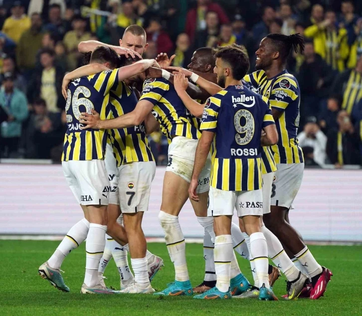 Fenerbahçe’nin Trabzonspor’a karşı yenilmezlik serisi 26 maça çıktı