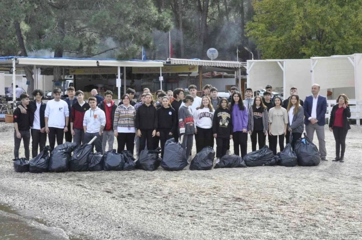 Fethiye’ de deniz dibi temizliği yapıldı
