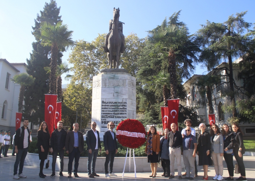 Bursalı mimarlar Ata'nın huzurunda 