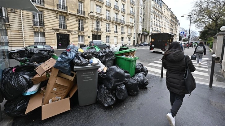 Fransız Bakan, Paris'te oluşan 