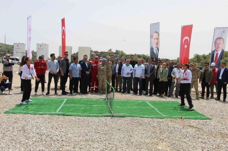 Gabar Dağı ’roket’ sesi yerine ’raket’ sesiyle yankılandı
