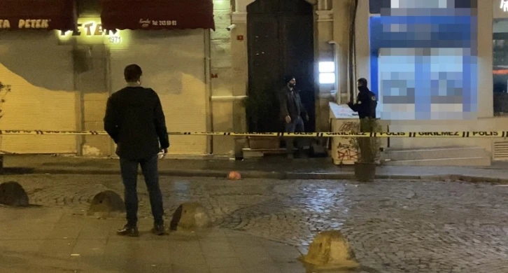 Galata Kulesi'nde şüpheli paket paniği