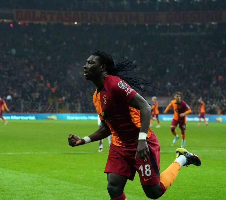 Galatasaray’da Gomis’in geleceği yarın belli olacak!
