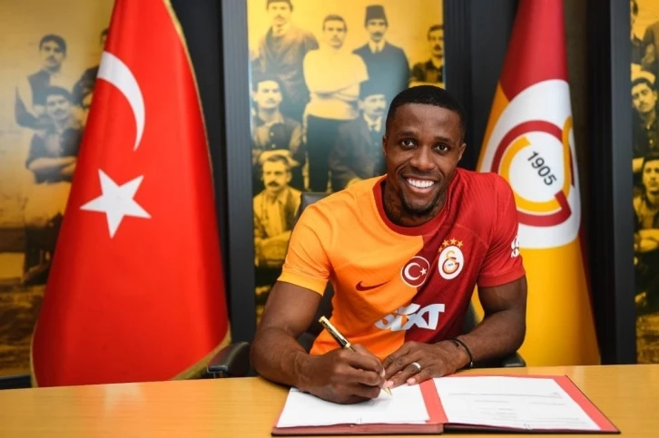 Galatasaray, Zaha ile 3 yıllık sözleşme imzaladı
