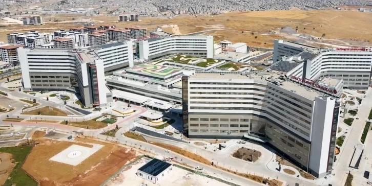 Gaziantep Şehir Hastanesi hasta kabulüne başladı
