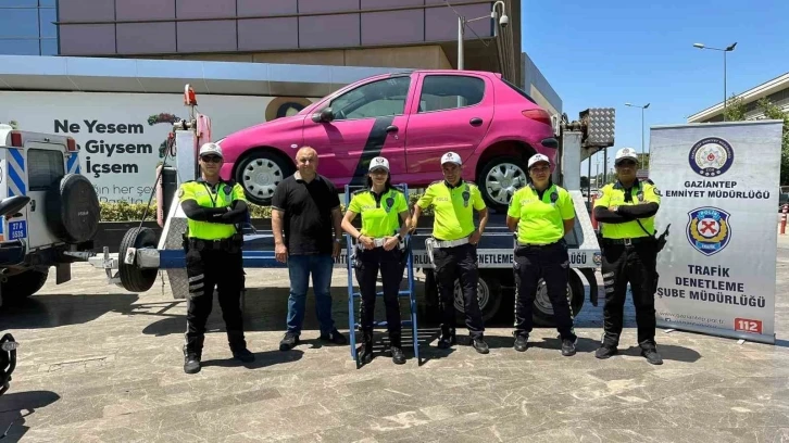 Gaziantep’te simülatör araç ile emniyet kemerinin önemi vurgulandı
