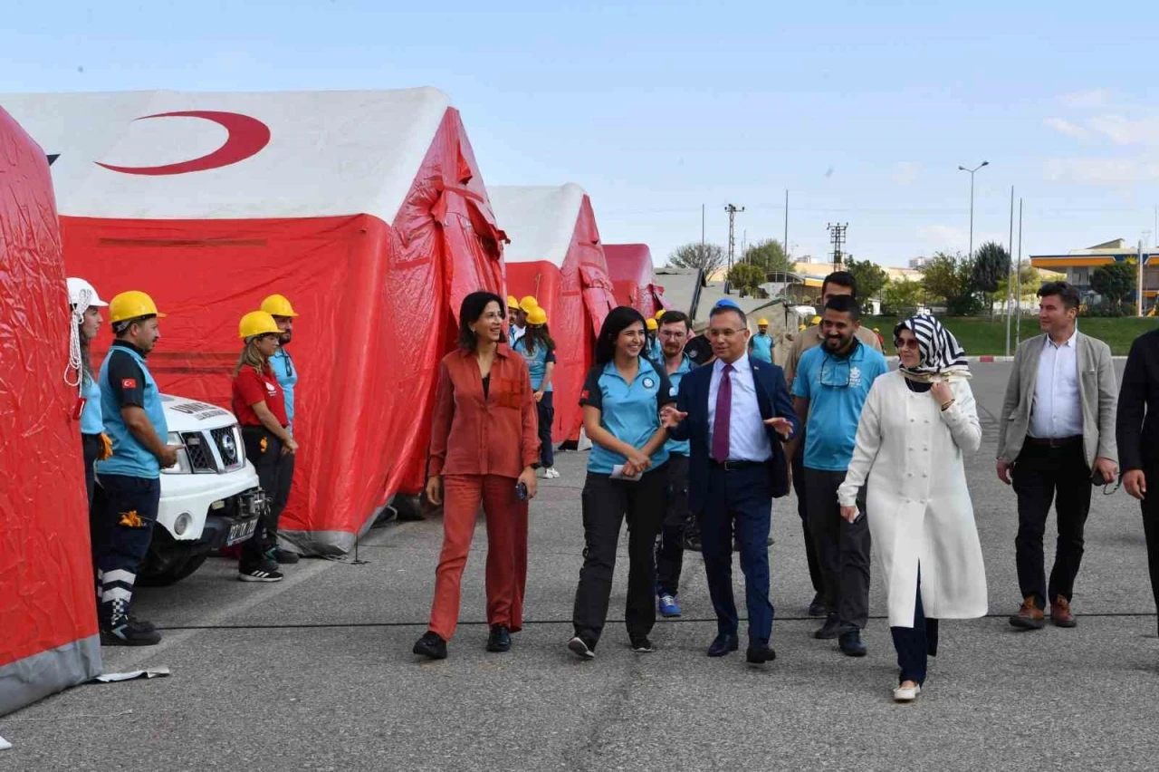 Gaziantep UMKE’den hayat kurtaracak sahra hastanesi eğitimi
