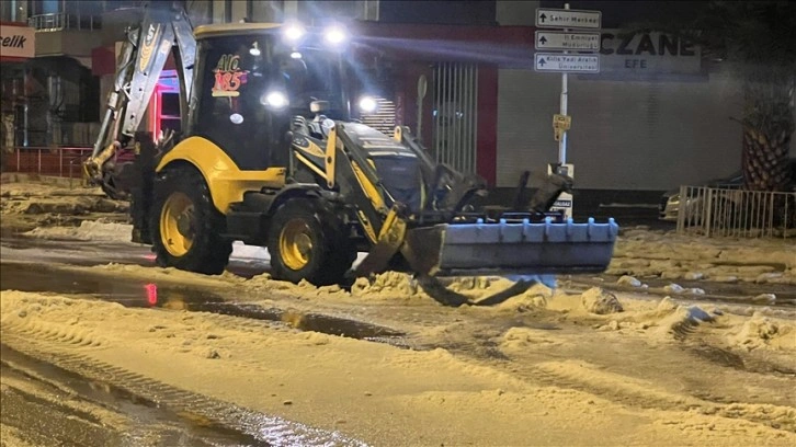 Gaziantep'te sağanak ve dolu etkili oldu