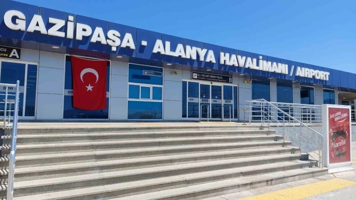 Gazipaşa-Alanya Havalimanı’nı 2 ayda 87 bin 491 yolcu kullandı
