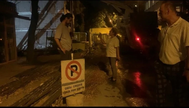 Gece geç saatlere kadar devam eden inşaat mahalleliyi canından bezdirdi
