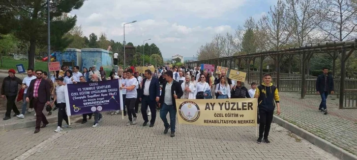 Gediz’de engelsiz çocuklar doyasıya eğlendi
