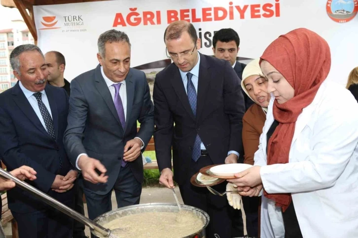 “Geleneksel Ağrı Mutfağı” etkinliği düzenlendi
