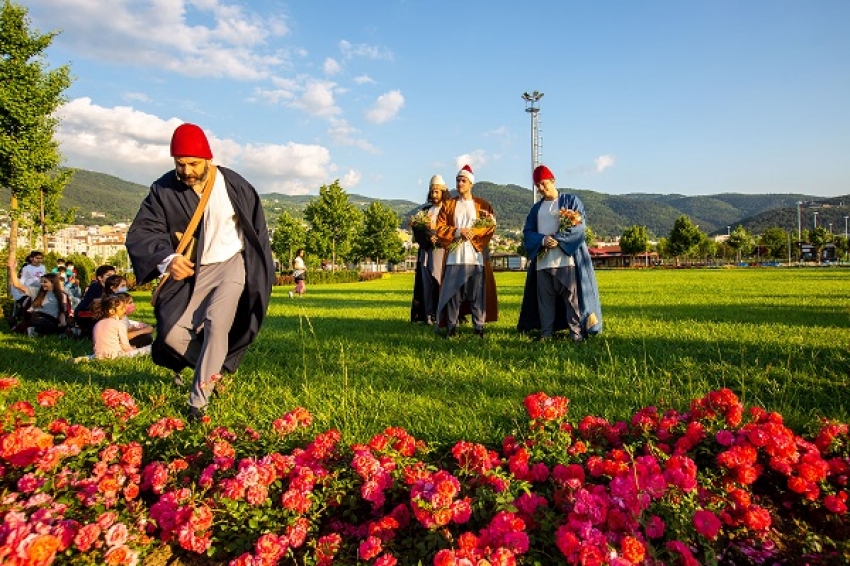 Açık havada Yunus Emre performansı