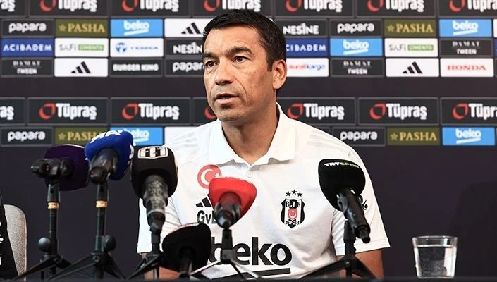 Giovanni van Bronckhorst: &quot;Galatasaray maçına en iyi şekilde hazırlanıyoruz&quot;
