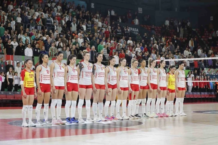 Göztepe Voleybol, 10 oyuncu ile yollarını ayırdı
