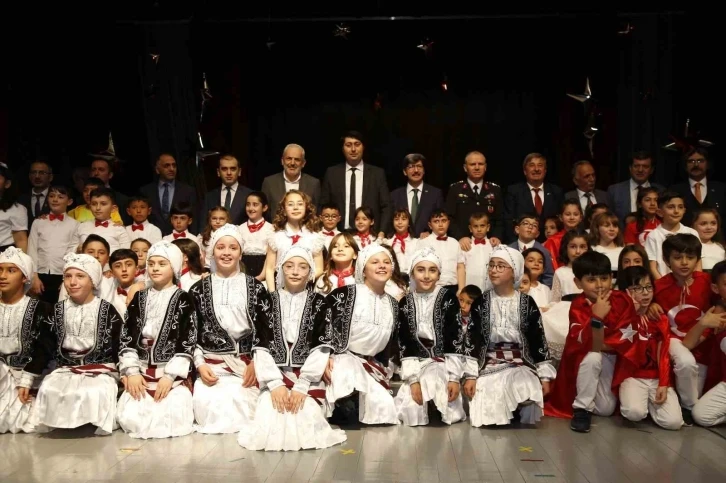 Gümüşhane’de 23 Nisan kutlamaları gerçekleştirildi
