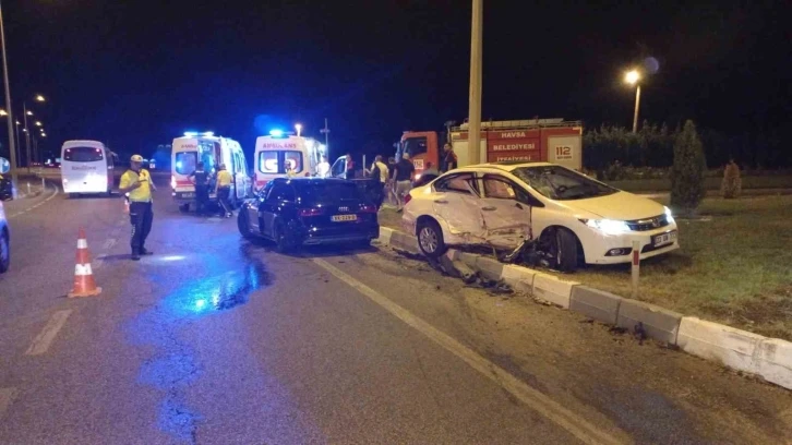 Gurbetçi aile tatil dönüşü kaza yaptı: 3 yaralı
