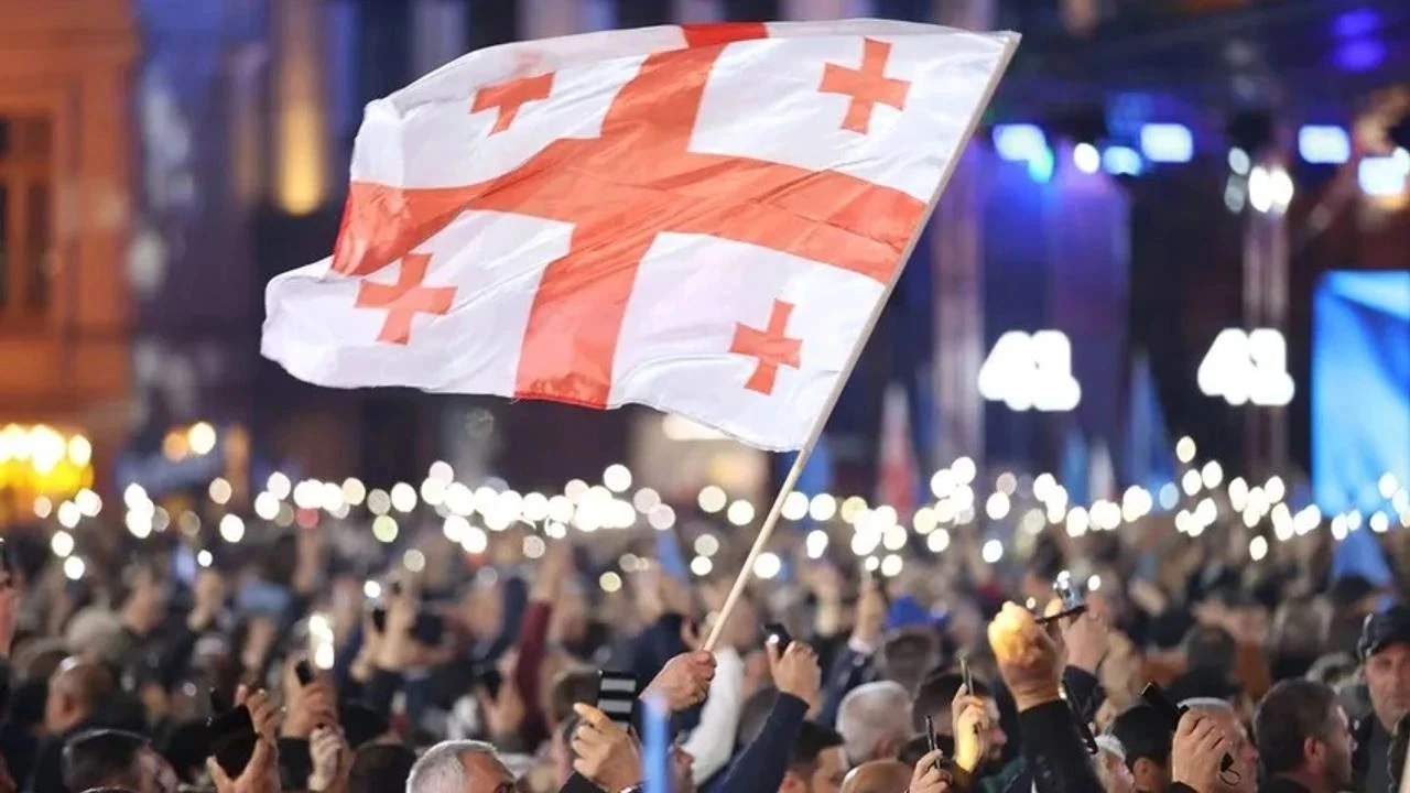 Gürcistan'da parlamento seçimlerini iktidardaki Gürcü Hayali Partisi kazandı