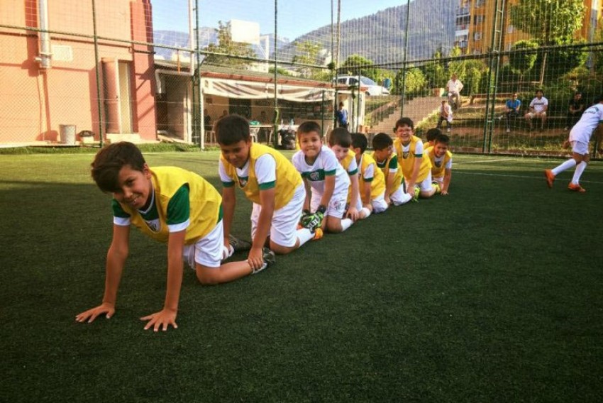 Bursaspor, Denizli’de yeni yıldızlarını arıyor