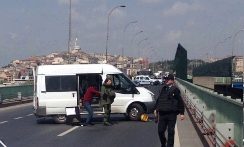 Haliç'te bomba paniği!