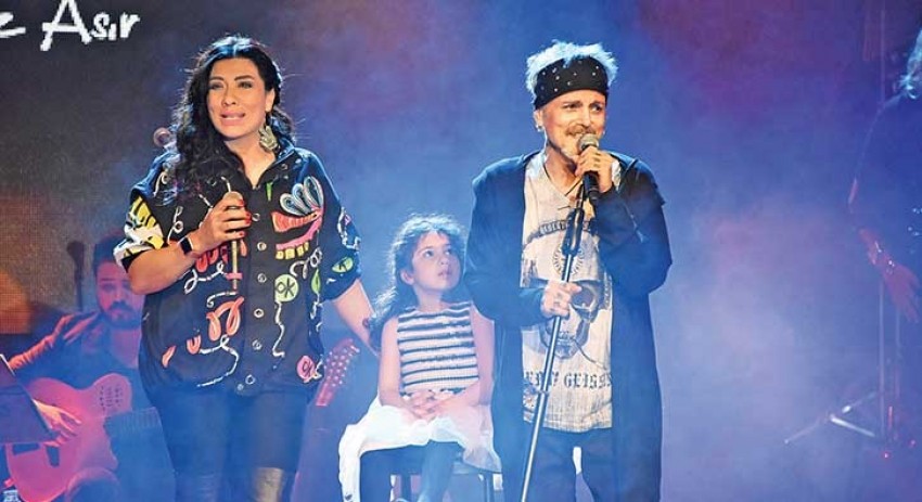 Dostlarla özel konser