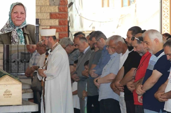 Hacda vefat eden Yalovalı kadın için gıyabi cenaze namazı kılındı
