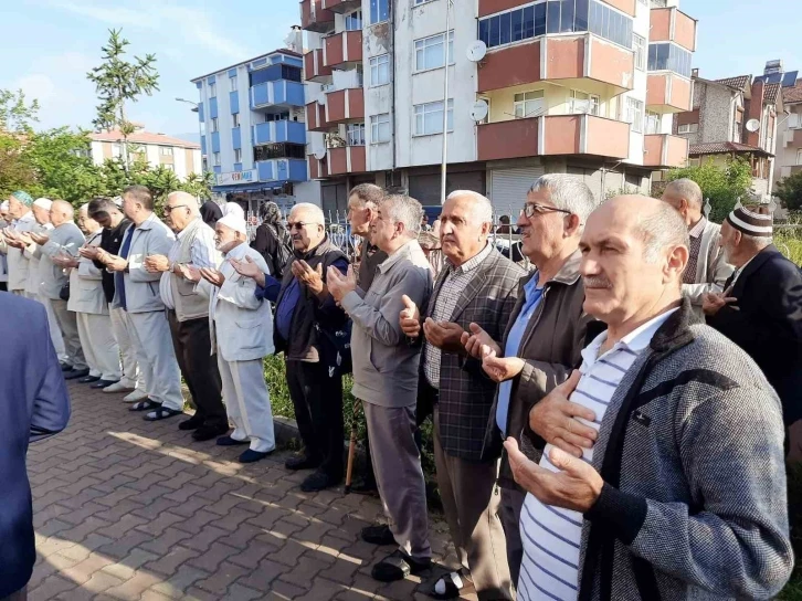 Hacı adayları uğurlandı
